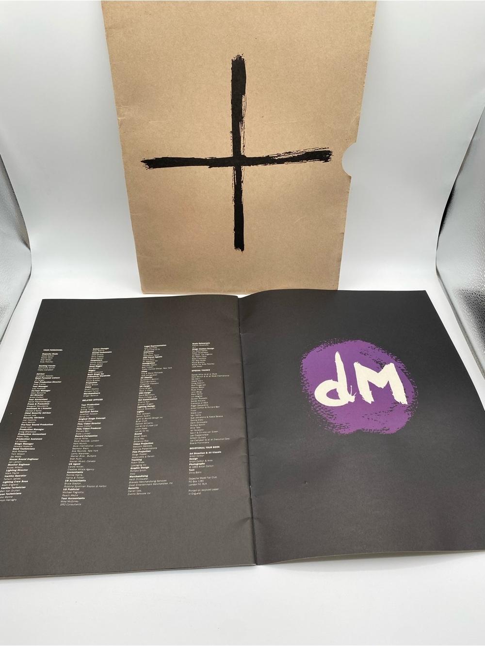 Depeche Mode Faith & Devotion Tour 1993 Concert Book and Sleeve - Picture 9 of 15